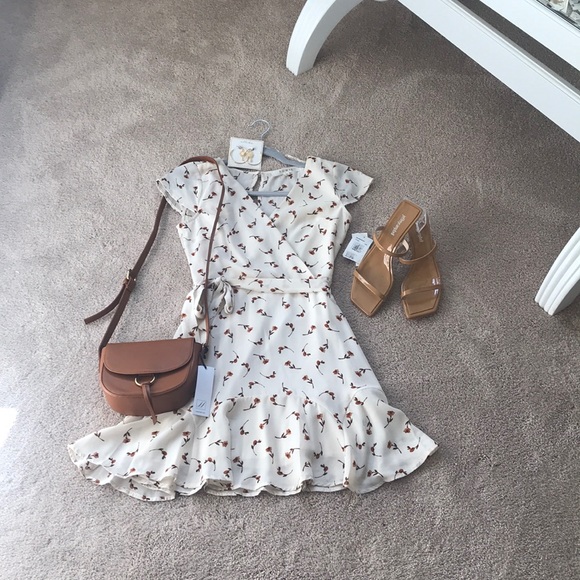 BNWT‼️ ROW A RUST FLORAL MINI DRESS‼️ - Picture 14 of 14